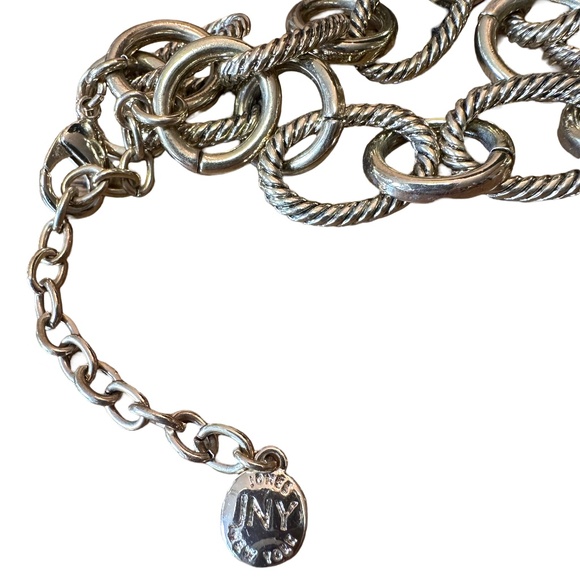 *Vintage* Jones of New York Chunky Chainlink 16” Gold Tone Necklace - Picture 3 of 3